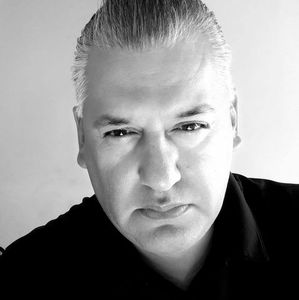 Meet your Posher, Edgar b.